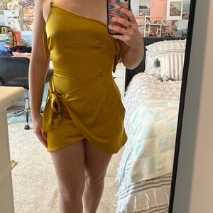 Princess Polly dress